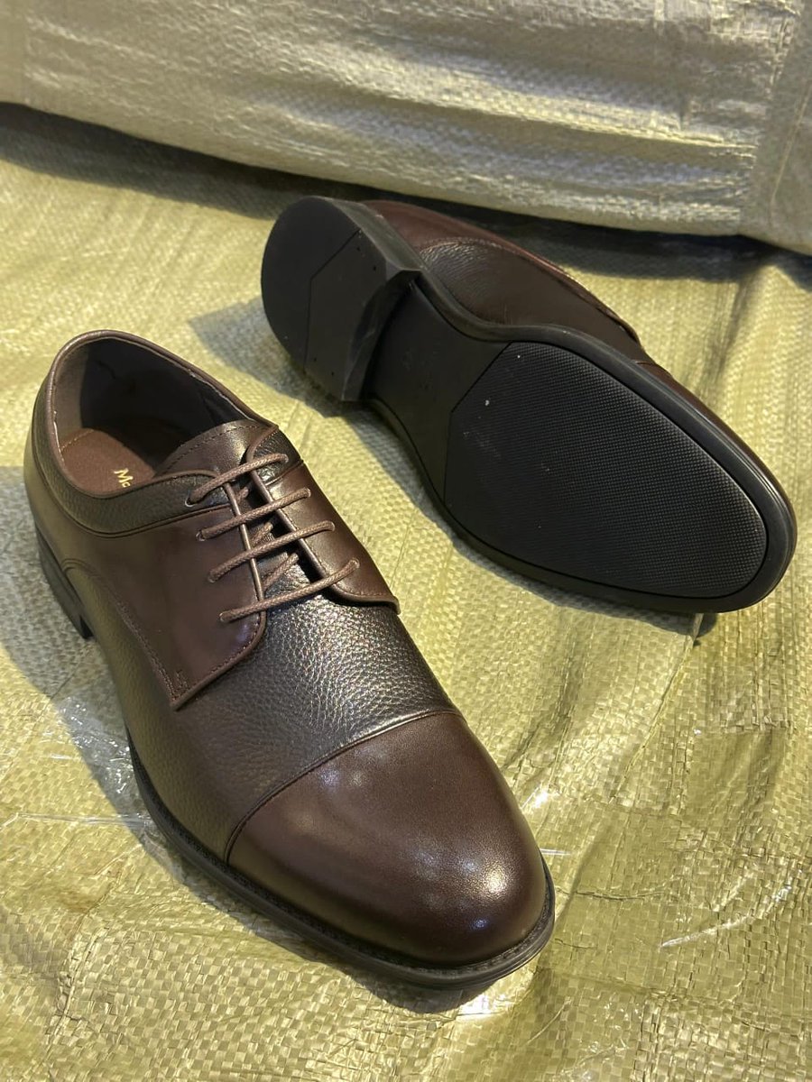 DM kicks 🇺🇬 the shoe plug 👟 tweet media