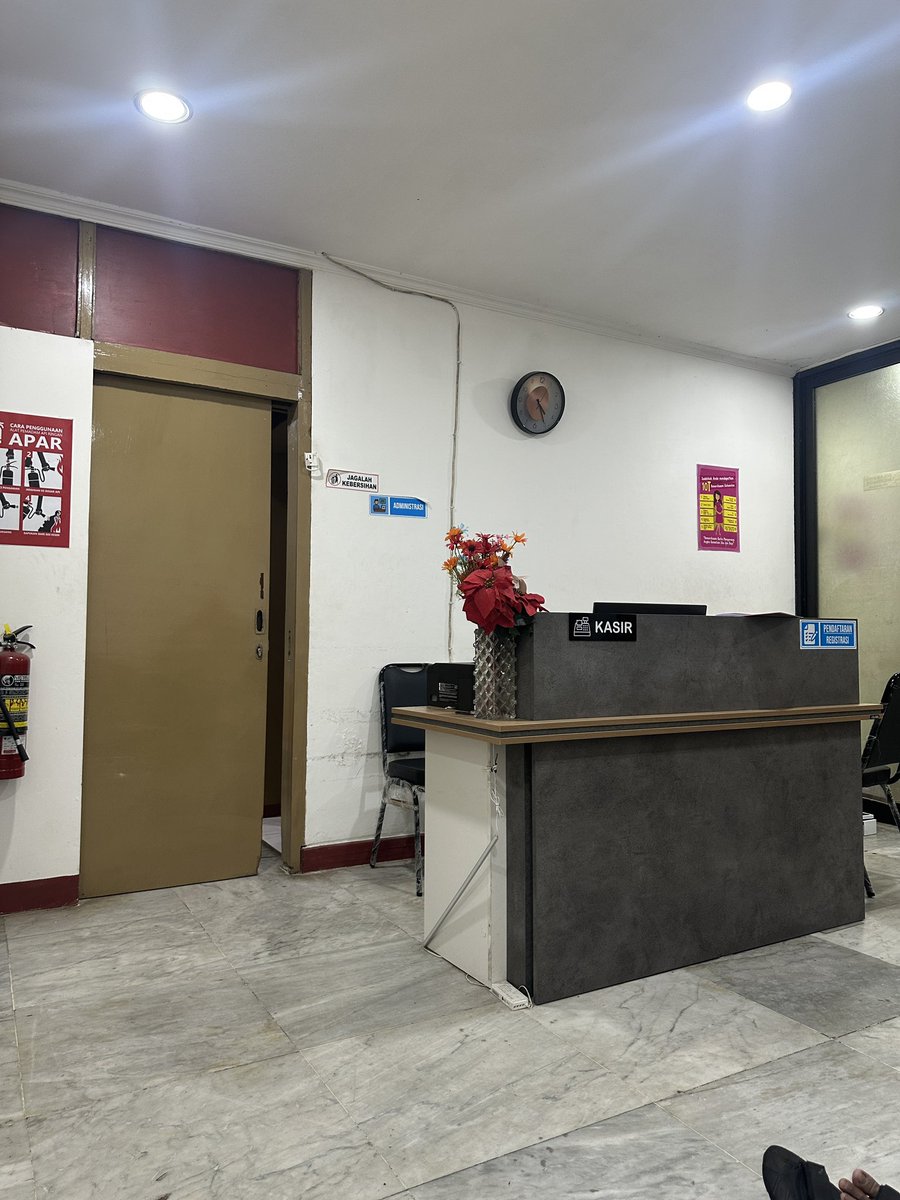 la_lalijah's tweet photo. woman to woman: WAJIB ke obgyn langsung kalau ada keluhan sakit mens, keputihan abnormal, atau emang mau cek aja😄☝️

aku nemu tempat usg murah di JAKARTA ga sampe 200rb RILMIN😩🤍 https://t.co/rVROJkWxej