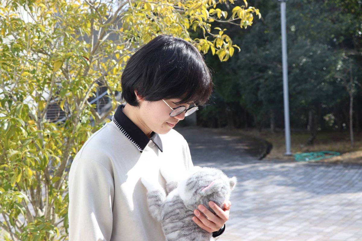 Yoroduwemaki's tweet photo. 【⏳稽古日誌⑦⌛️】
稽古場に可愛いらしいお客さんがやって来ました。彼のお友達だそうです。
by ハリー
#関西大学 #劇団万絵巻 #cLockI #くろあい https://t.co/RhgPHQlguM