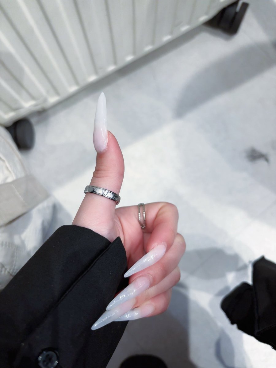 そうか、つまり君はそういうやつなんだな🥀5️⃣ tweet media