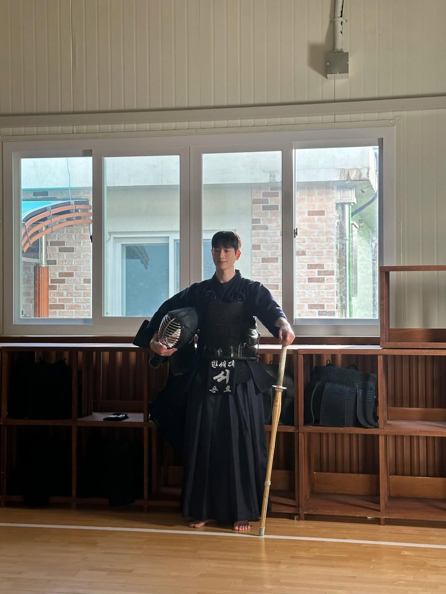 yooneezip's tweet photo. 은호 선배...
진짜 어딘가에 실존할 거 같아서 더 힘들어🫠🫠 https://t.co/04qNFx9ENi