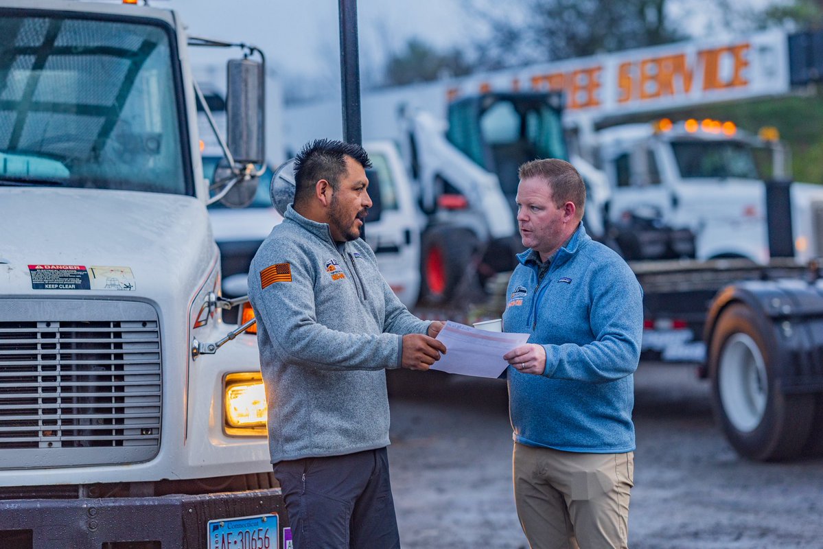 K&J Tree Service tweet media