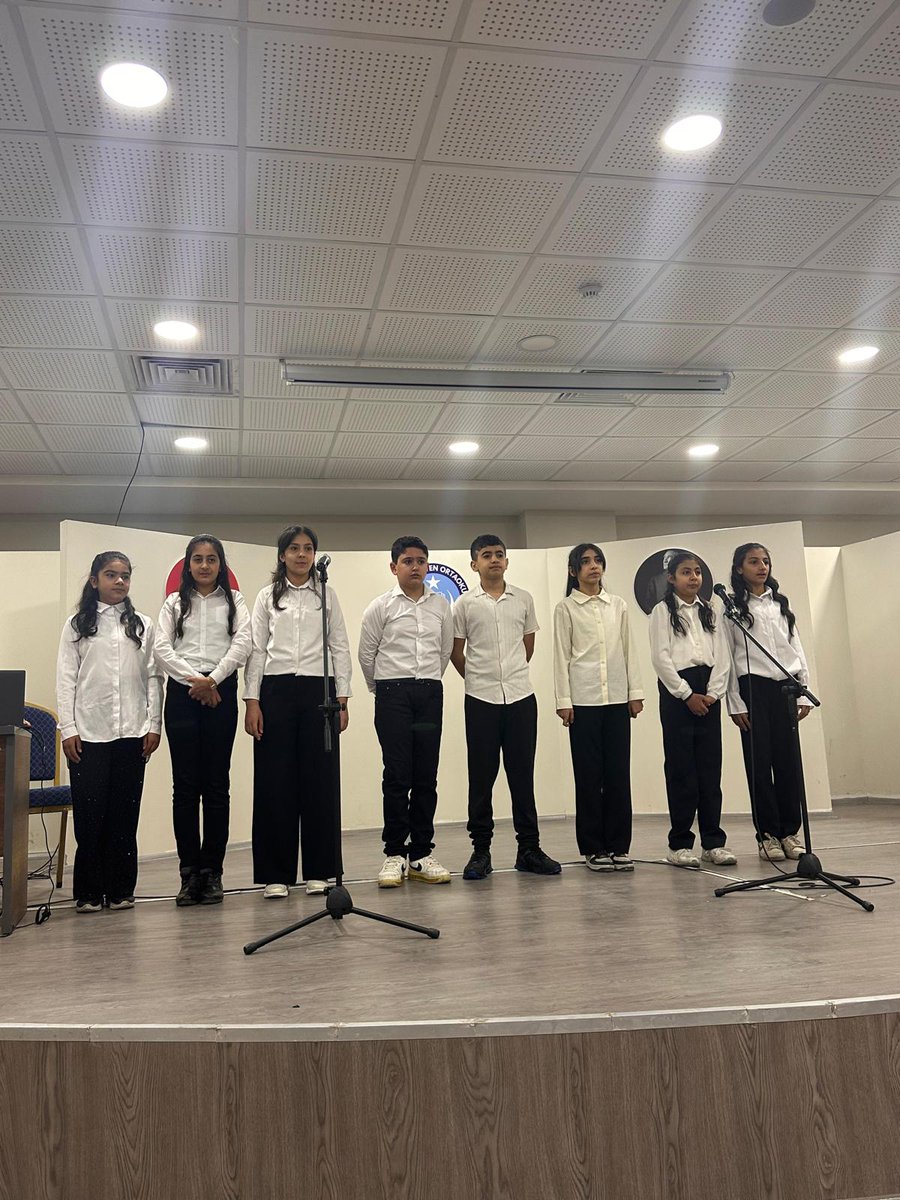 Çanakkale ruhu ve İstiklal Marşı ruhu okulumuzda yaşatıldı.
Etkinlik ve törenlerde emeği geçen öğretmen ve öğrencilerimize teşekkür ediyoruz.
#istiklalmarşı 
<a href="/mserkansahin/">Dr. Muhammed Serkan SAHIN</a>