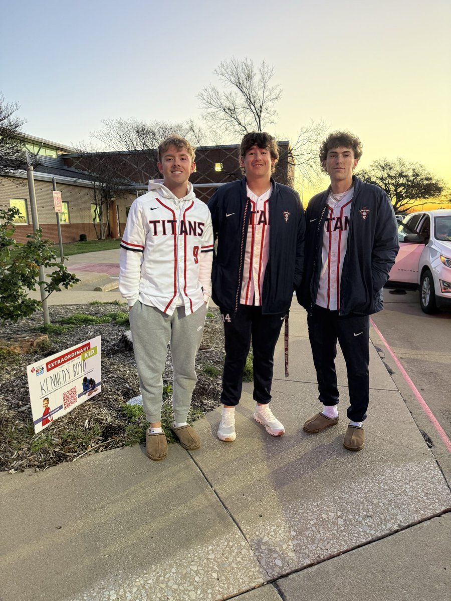 Centennial HS tweet media