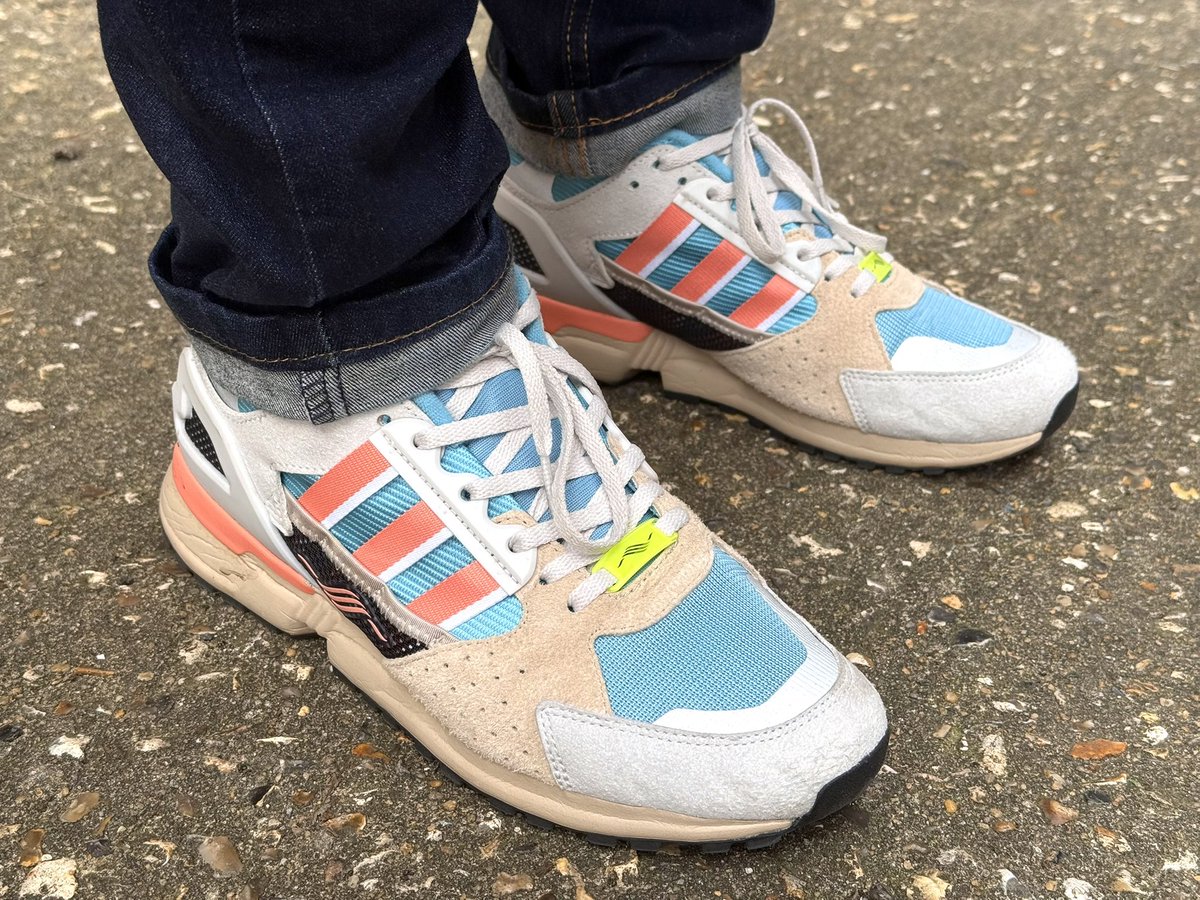 // // // ANDY tweet media