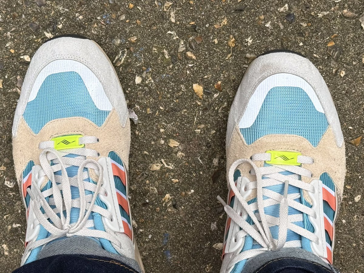 // // // ANDY tweet media