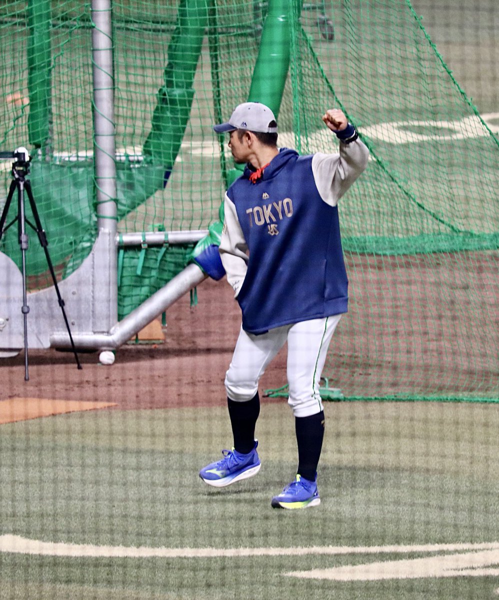87from47's tweet photo. 2026.3.11 バンテリンドーム (オープン戦)
⸜(*ˊᗜˋ*)⸝★

推し活初戦は悔しい悔しい逆転負け🥲

今日の坪井さん♡
かっこいい姿も可愛い姿も見れました😊
今年も素敵な坪井さんをたくさん追いかけます︎🫶
会えた人よろしくお願いします😊

#坪井智哉
#東京ヤクルトスワローズ
#swallows https://t.co/DRph7V52Dt