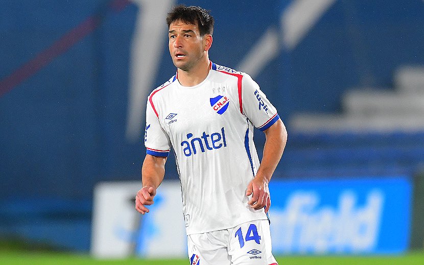2en4dias's tweet photo. #Lodeiro sería TITULAR mañana en @Nacional. #Silvera desde el vamos. #Boggio retorna. #Bais y #Viera a la línea de 4. #Ancheta por el lesionado #Pintado. #Vera se mantiene
El probable: Mejía; Ancheta,Rogel, Viera, Bais; Boggio, Vera, Lodeiro; López, Gómez, Silvera
ℹ️ @Digadoma https://t.co/Z3DERu7Lsw