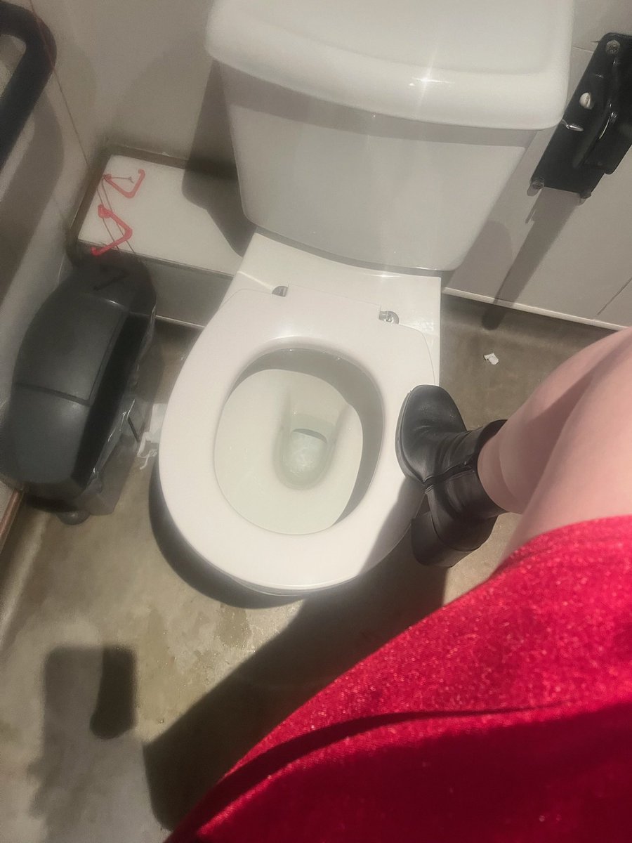 Hotwife ✨ tweet media