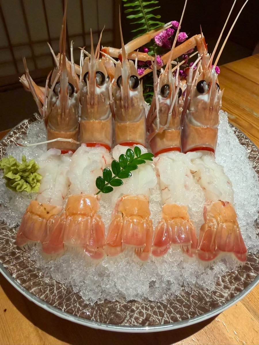 石井° tweet media