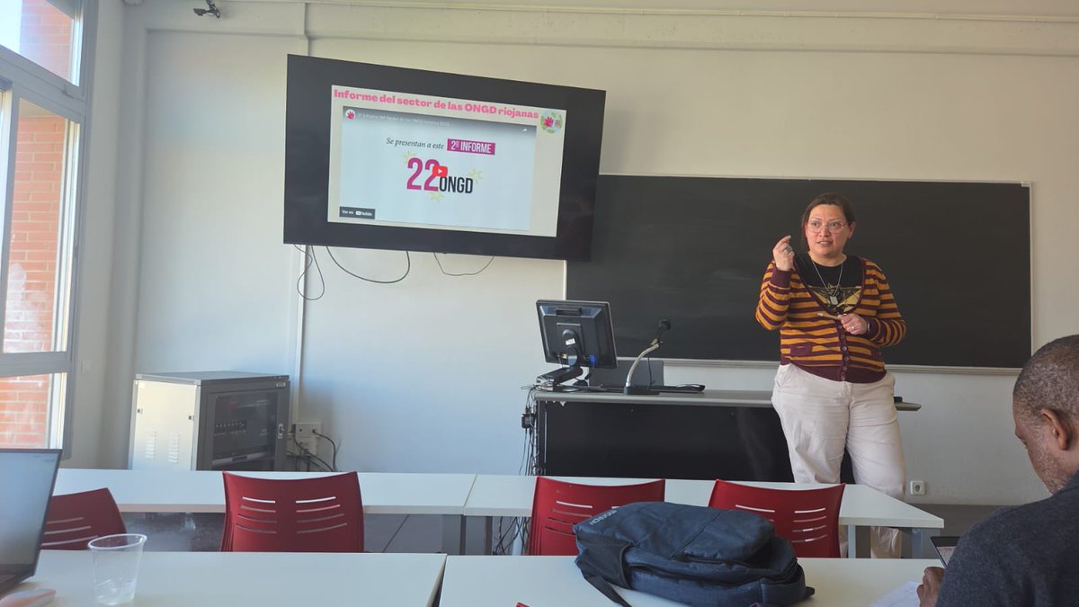 TSUnirioja's tweet photo. Hoy nos ha visitado Marcela Palacios de la @cONGDcar en la asignatura de trabajo social por ámbitos y sectores de primero de Trabajo Social https://t.co/YvaWD7K0iF