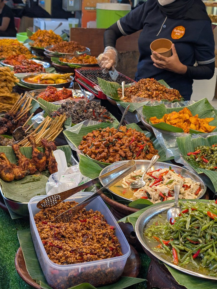 Okeh mari kita jujur
Kalo soal makanan, orang indo paling beruntung sedunia kayaknya 😍😘🥰