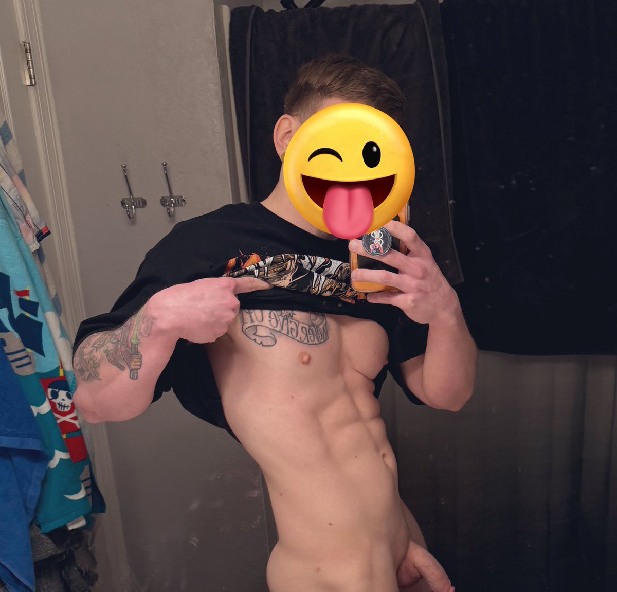 himbohyena🔜TFF tweet media