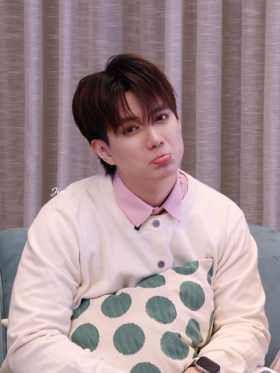 Jinxxxdollark's tweet photo. 🤏🤏

#YimooxForthDonut
#fforthpcsp
#ForthDonut https://t.co/PtnmSV6N4R