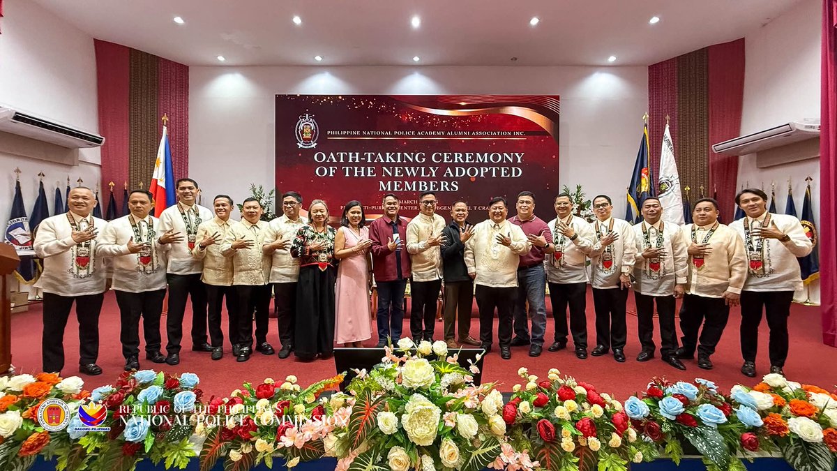 NAPOLCOM tweet media