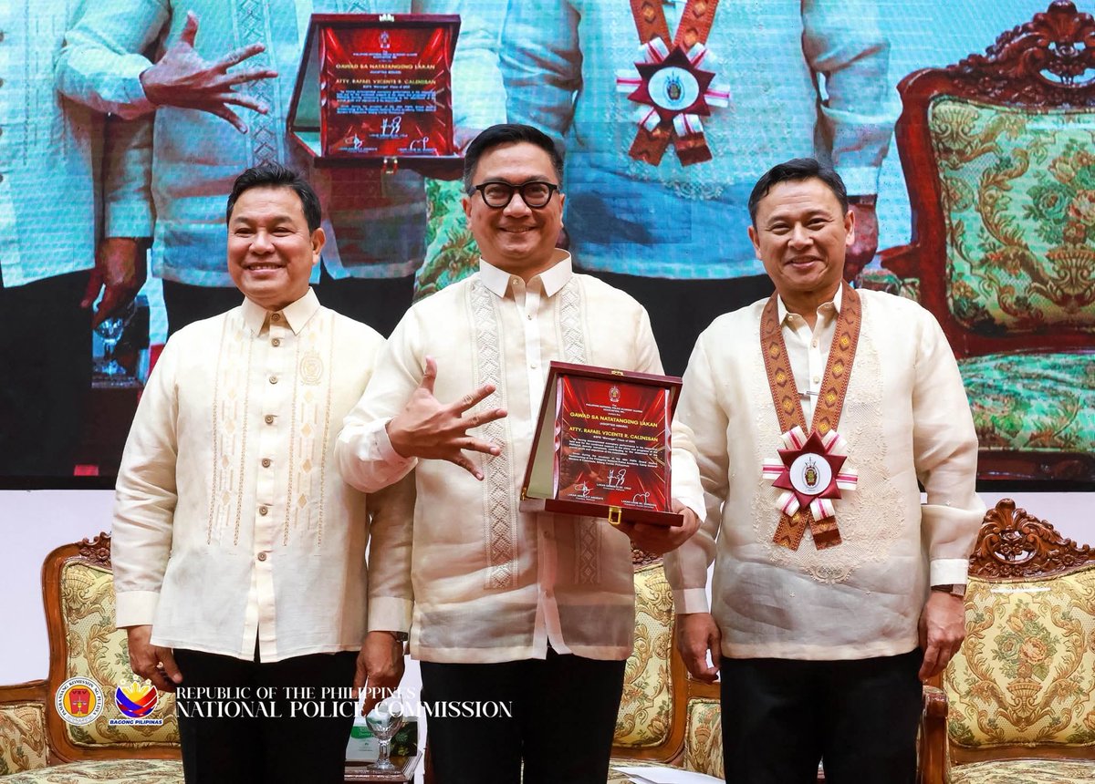 NAPOLCOM tweet media