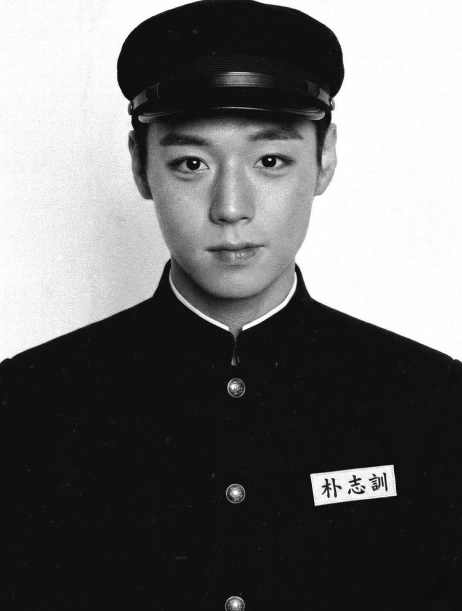 라움◡̈⋆* tweet media