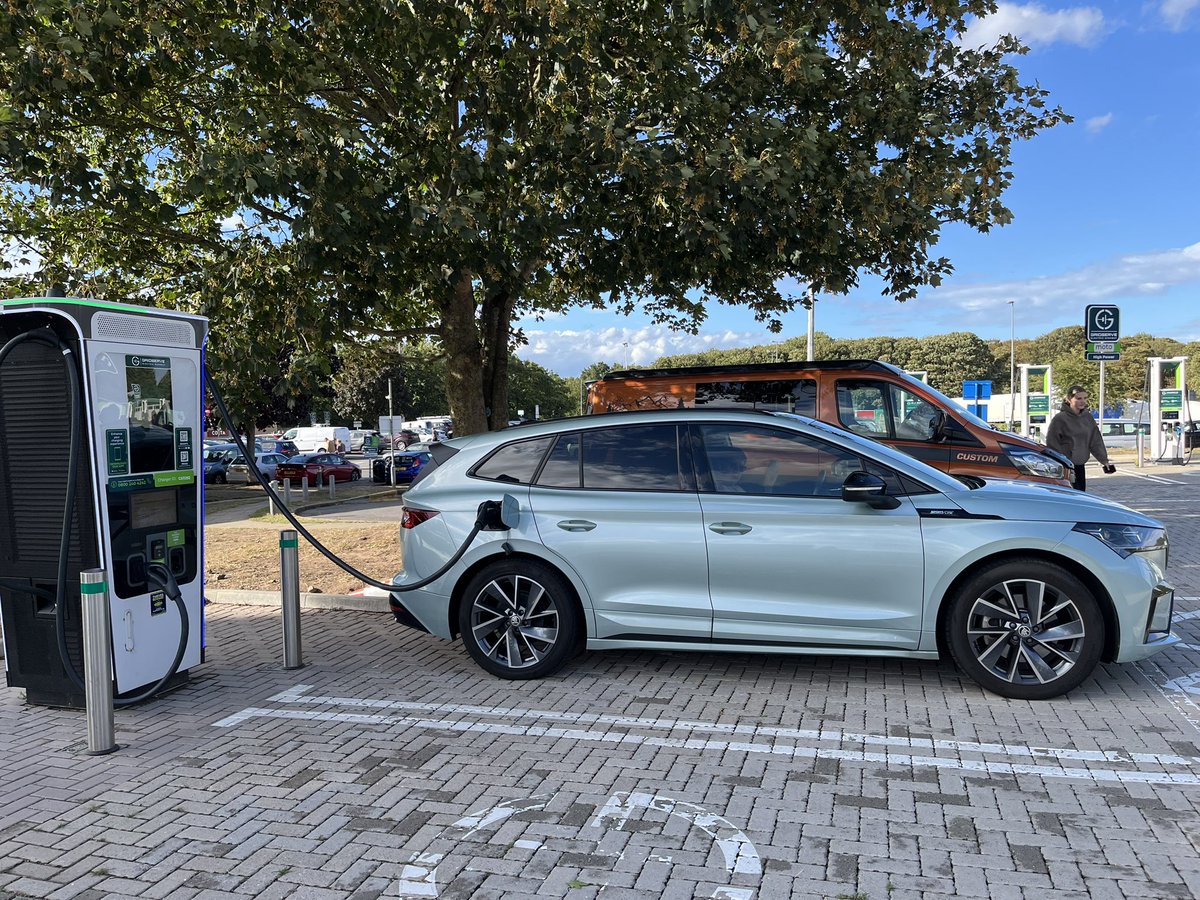 Russell Hogarth tweet media