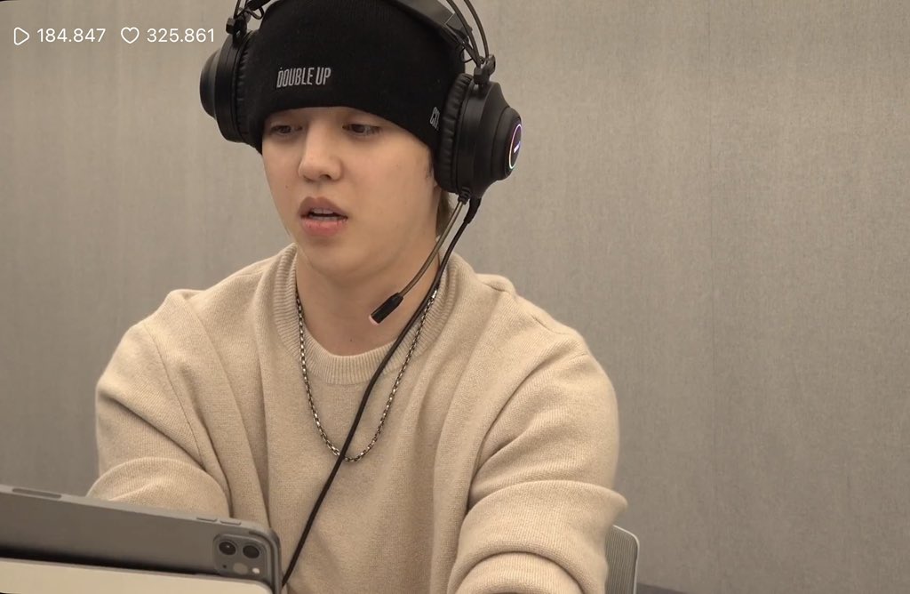 Mils 𖧷 tweet media