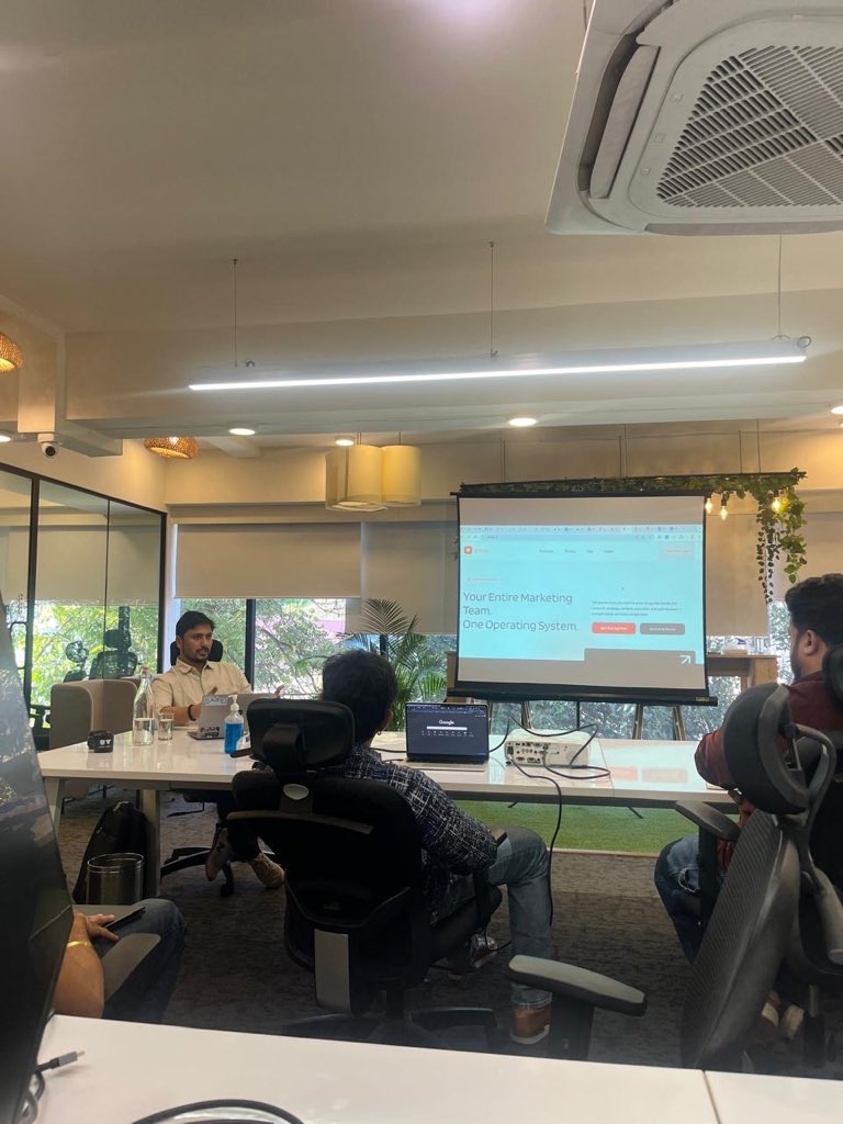 Amit Grovio tweet media