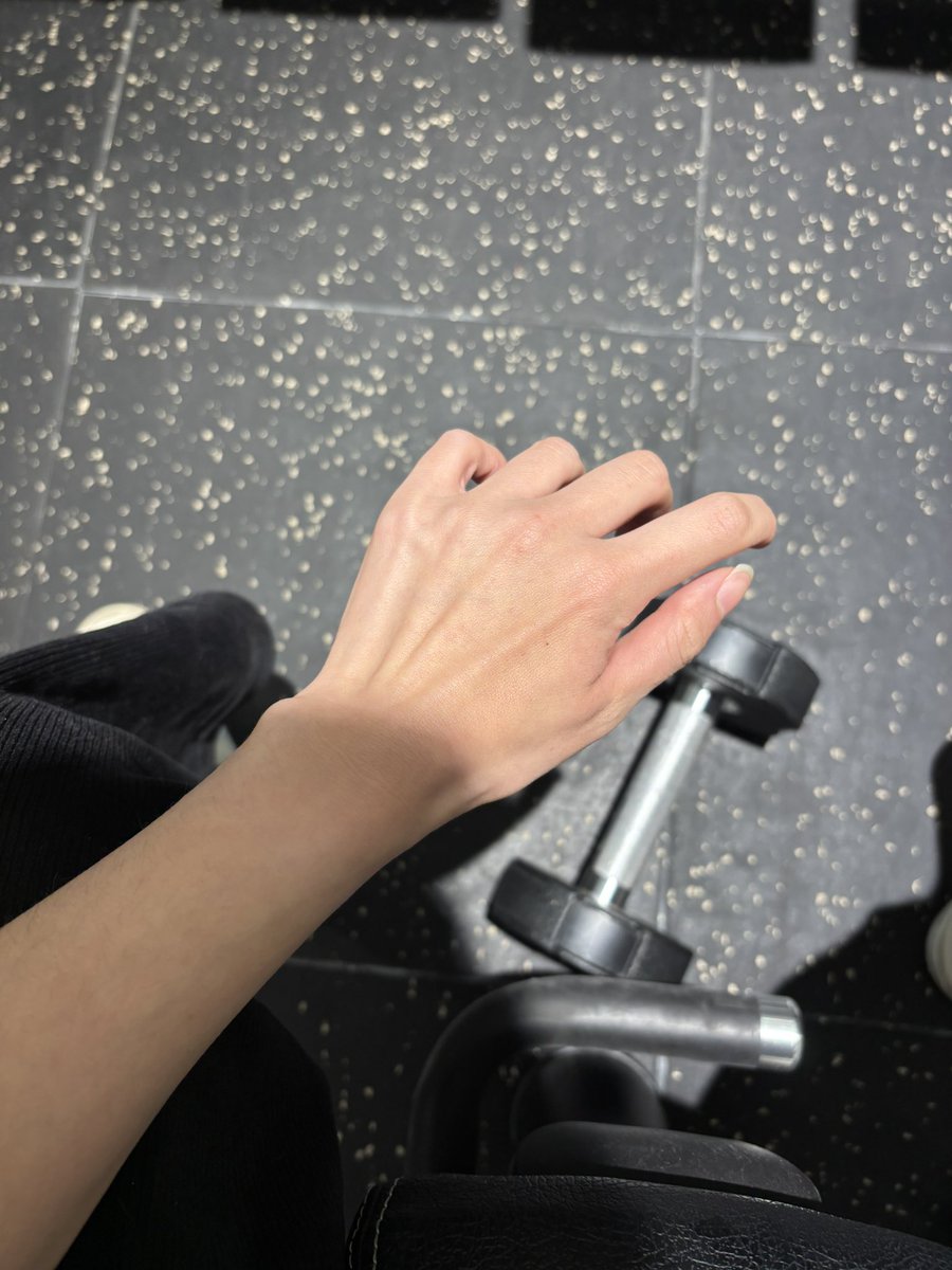 🍊🌙 tweet media