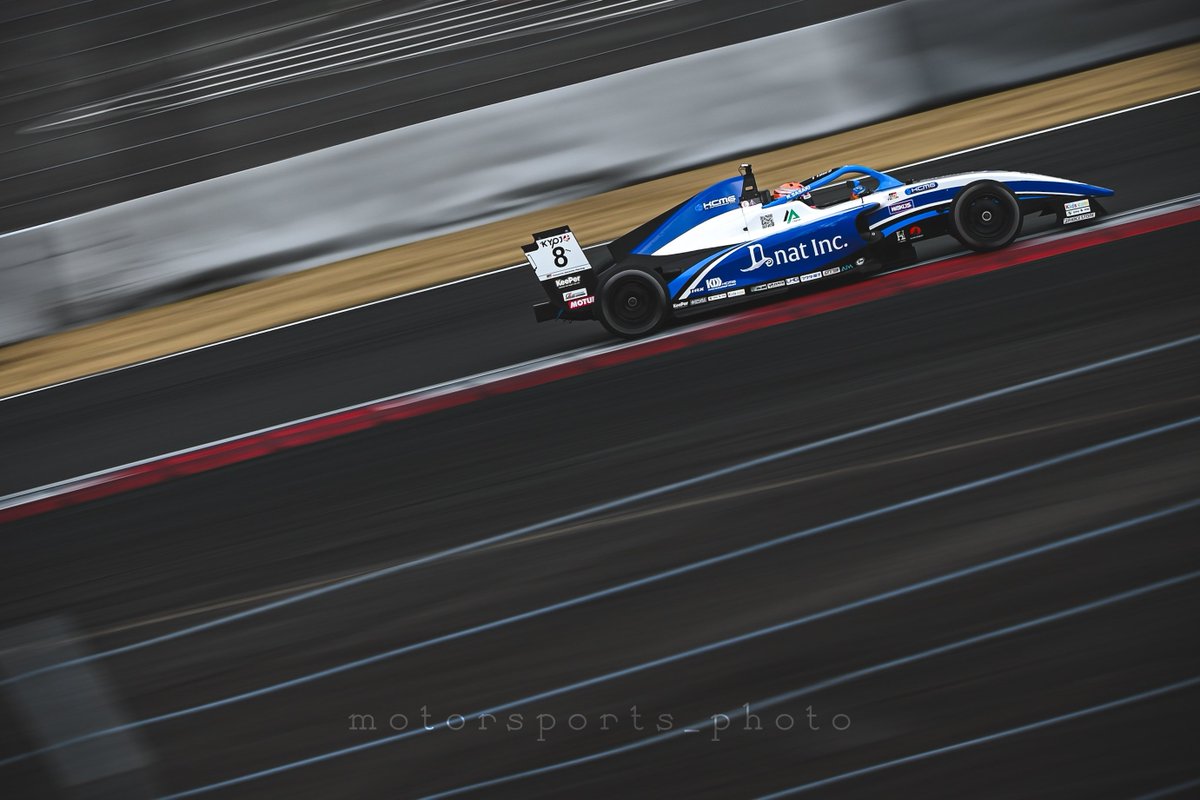 wing.photo tweet media