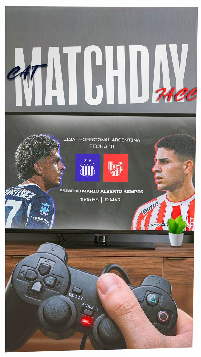 S A N T I tweet media