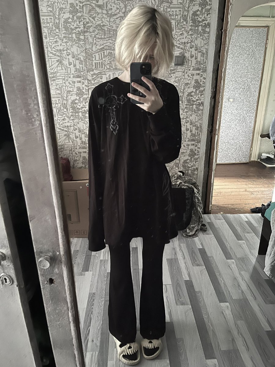 шин ݁ᛪ༙ is fatchudmaxxing tweet media