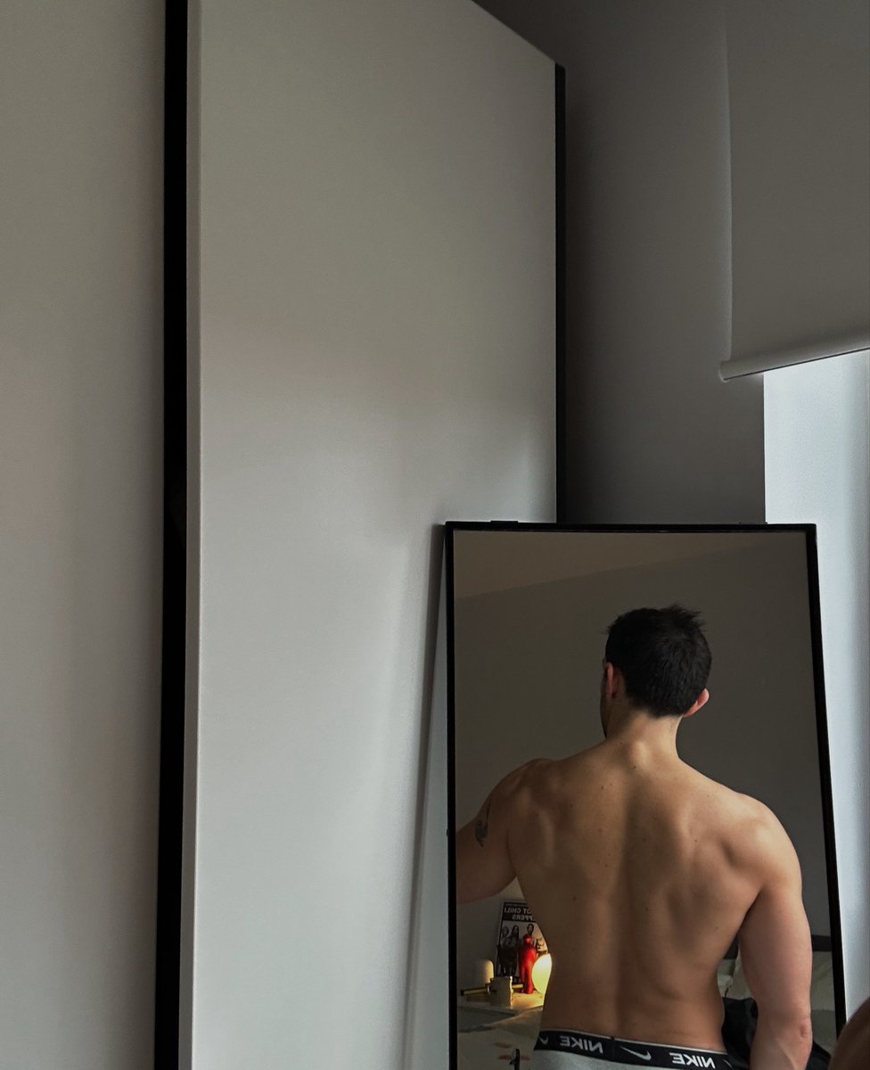 beach bum tweet media