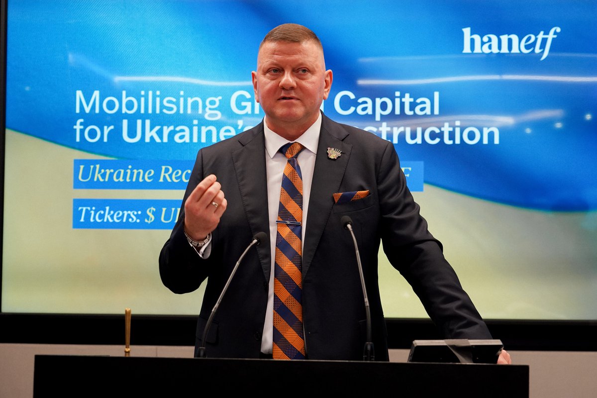 Valerii Zaluzhnyi tweet media