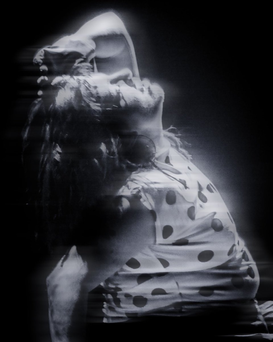 amy ✮⋆˙ tweet media