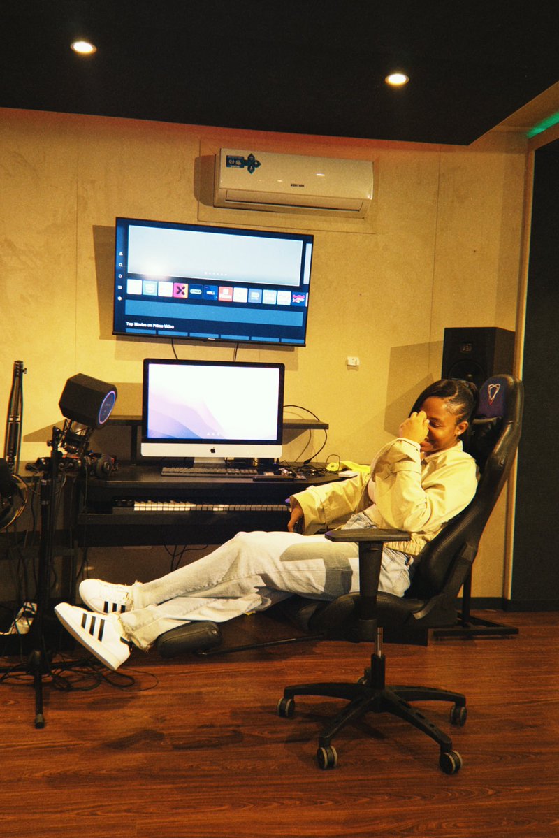 Emmanuellah tweet media