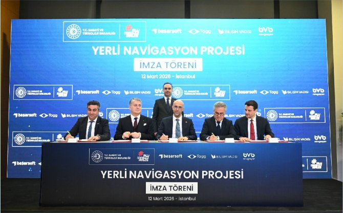 TÜRKİYE'NİN "YERLİ NAVİGASYONU" İÇİN İMZALAR ATILDI
Bakan Kacır: "Yerli navigasyon veri egemenliğimizi tahkim edecek." Togg, Başarsoft ve BVB iş birliğiyle geliştirilecek milli uygulama için tarihi imzalar atıldı. 🇹🇷
#Aliağa #MilliTeknoloji #Navigasyon
yenivizyon.net/turkiyenin-yer…
