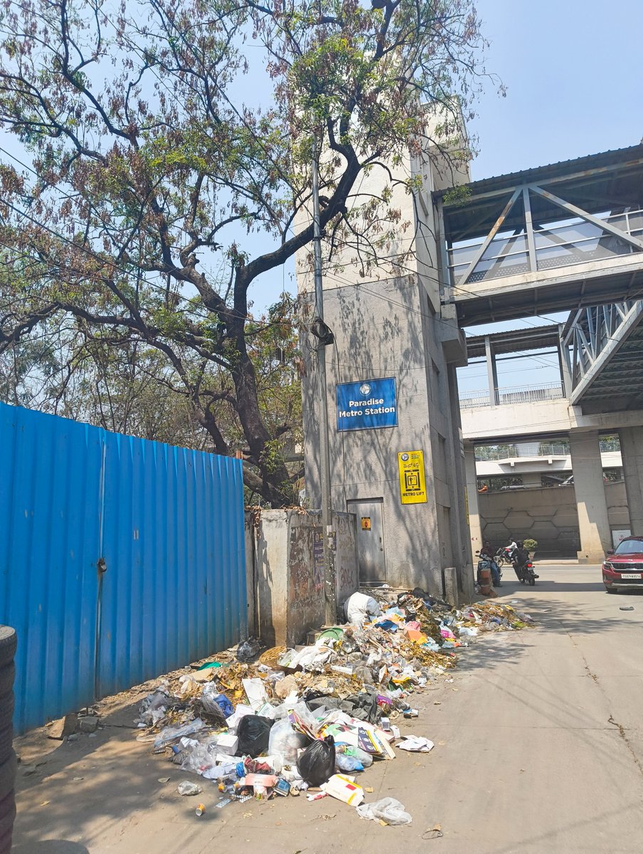 ArtVandelay tweet media