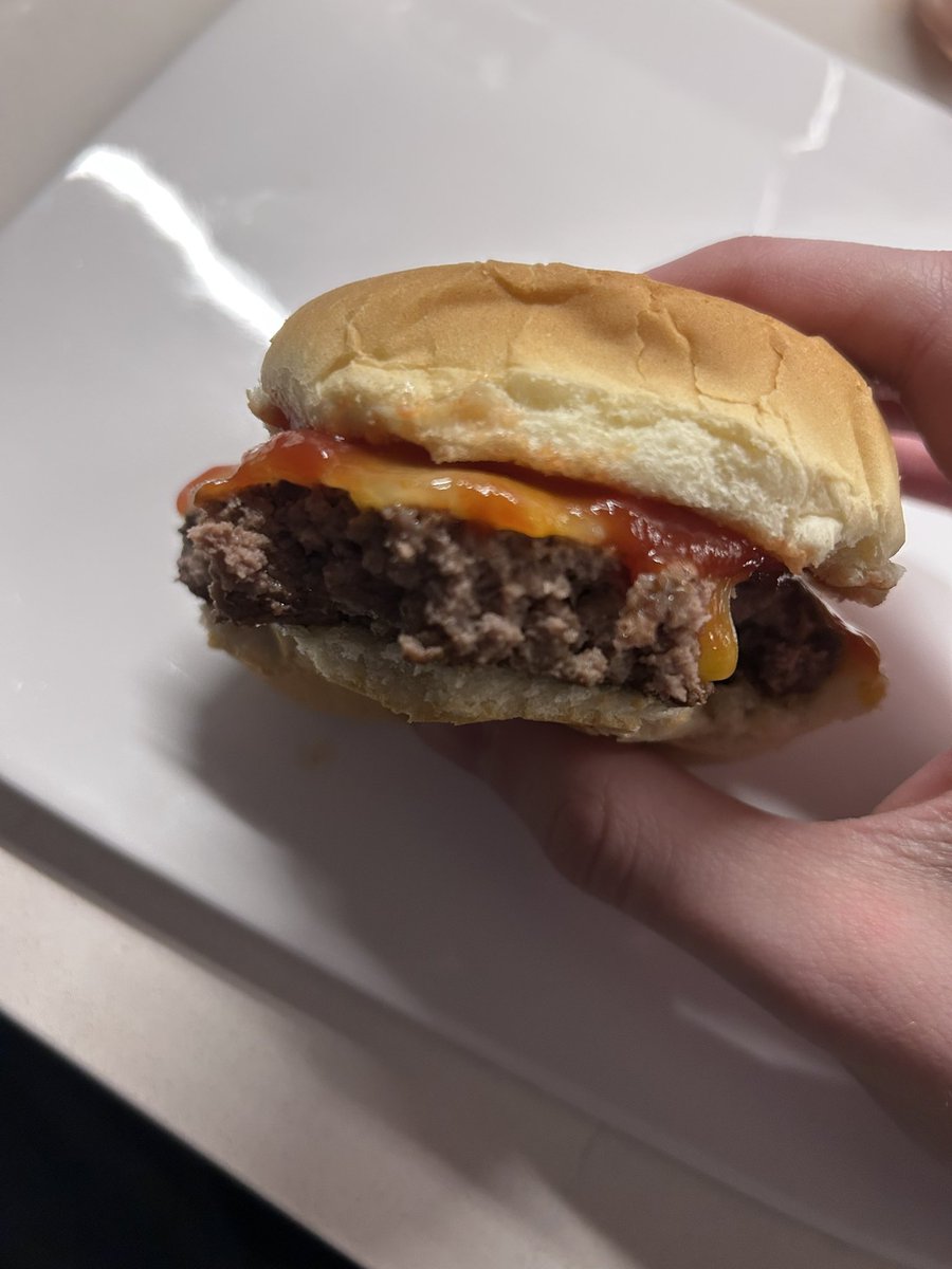 Gumi 🫧🌊 | Shark Vtuber tweet media