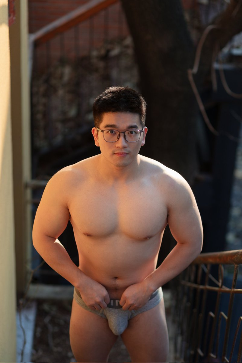 牛头角青年 tweet media