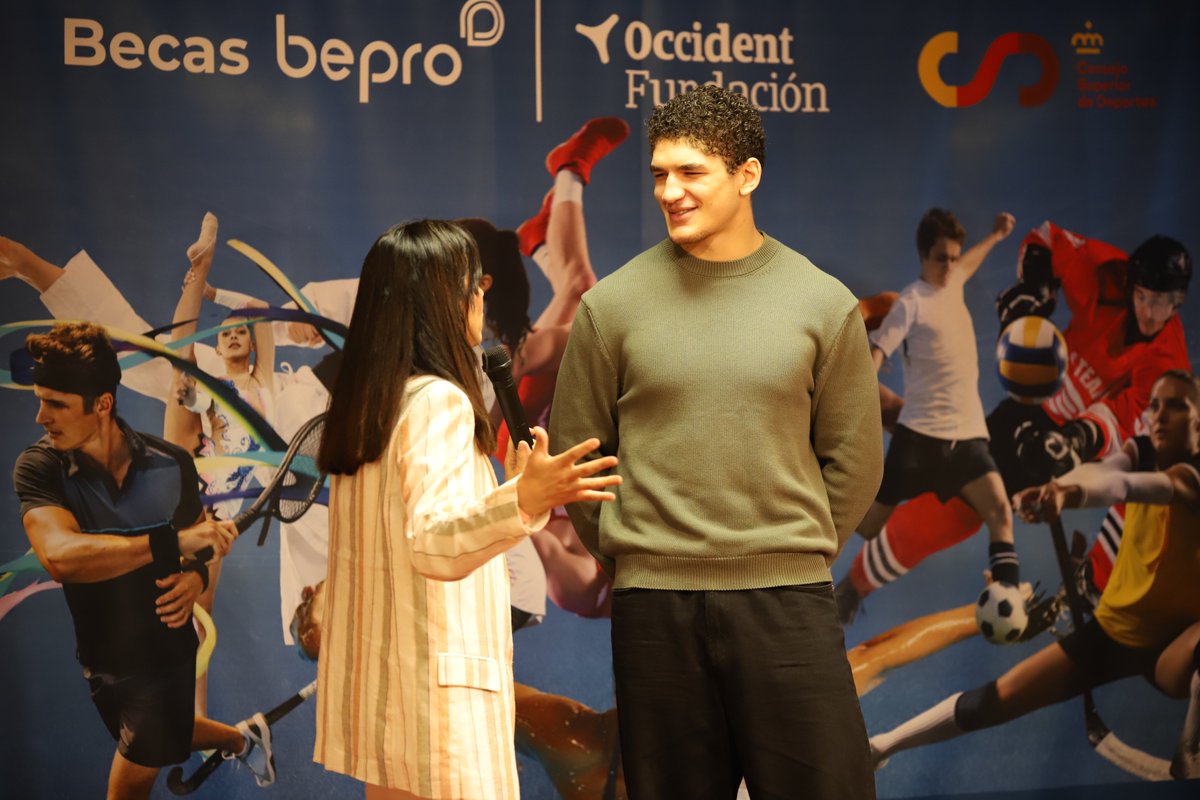 deportegob's tweet photo. 🏟️ El CSD ha acogido hoy la presentación de las VI Becas Bepro.

🎯 Este programa de @teambepro y @Fund_Occident proporciona al deportista una red de apoyo, a través de la consultoría académica, psicológica y laboral. https://t.co/JjDELHMb3N