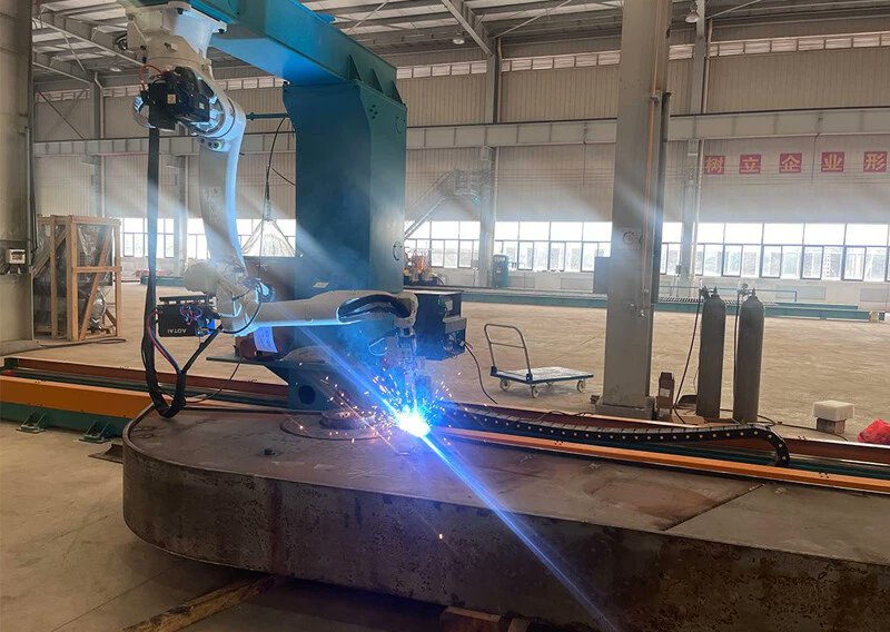 BooksiyiD31748's tweet image. Get Your Custom Solution! 📩 DM us or click our official website to submit your welding requirements, KENNA’s professional team will provide you with a one-stop intelligent welding solution for free! 👉aiweldingrobot.bkmagic.com #CustomSolution #OfficialWebsite #DMUs