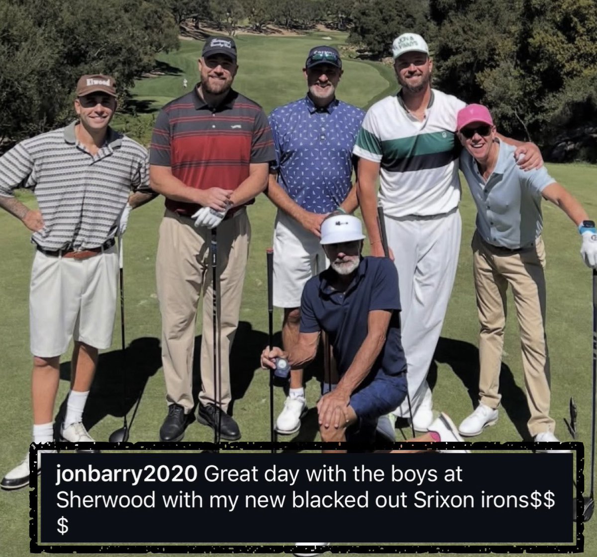 lillone9's tweet photo. Jon Barry shared a new picture of Travis Kelce hitting up the golf course ⛳️ Sherwood Country Club in California!! 

#traviskelcegolfing #traviskelce #celebritynews https://t.co/4A0gOKzoAu