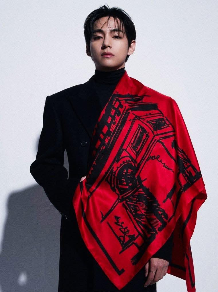 BTS’ Taehyung was among the most-mentioned celebrities in media impact at Paris Fashion Week, leading with a 0.5% share of voice, despite not attending the event.