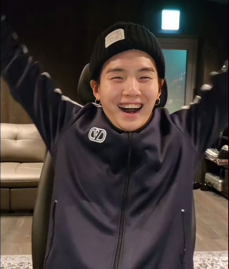 KIMAMINYOONGI tweet media