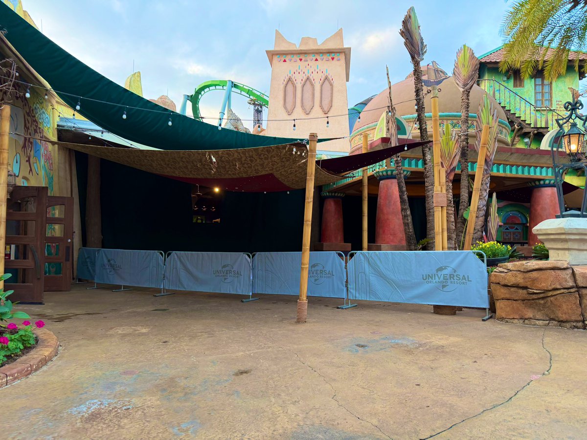 Zombie Chris tweet media