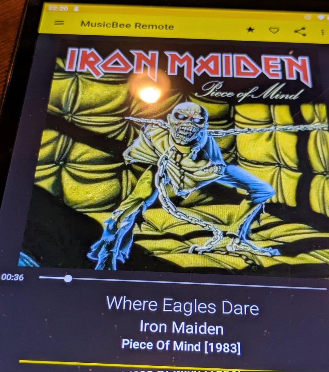 本日3月12日はIRON MADENのベーシスト、スティーヴ・ハリスの70歳の誕生日!!🎂…なので今宵はスティーヴ自身のお気に入り作である81年発表の4th『PIECE OE MIND』をハウキャスにて再生♪🍺

11月にKアリーナでスティーヴの雄姿が再び拝めると想像するだけで今からテンション爆上がり状態が止まらん!!🤘