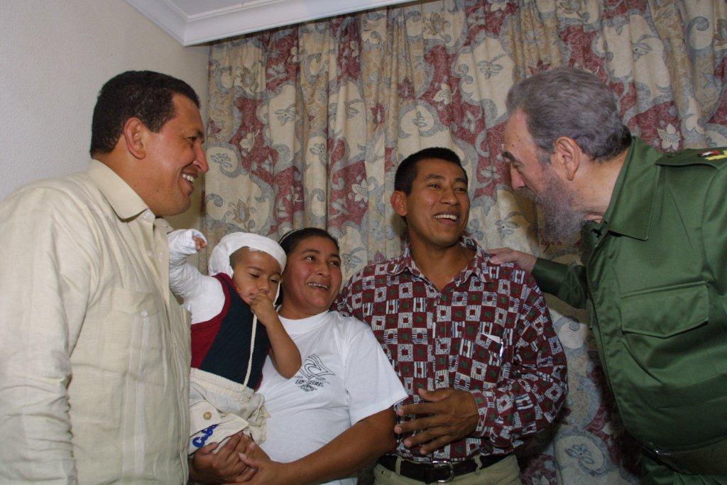 #Fidel visitó junto al Comandante Hugo Chávez el Centro Internacional de Salud "La Pradera", el 12 de marzo de 2001
<a href="/AlexisLorente74/">Alexis Lorente Jiménez</a> 
<a href="/DeivyPrezMartn1/">Deivy Pérez Martín</a> 
<a href="/JL_MarceloP/">Dr. Juan Luis Marcelo Penton</a> 
<a href="/Presi_FEU_UCMSS/">Presi_FEU UCM_ss</a> 
#SanctiSpíritusEnMarcha