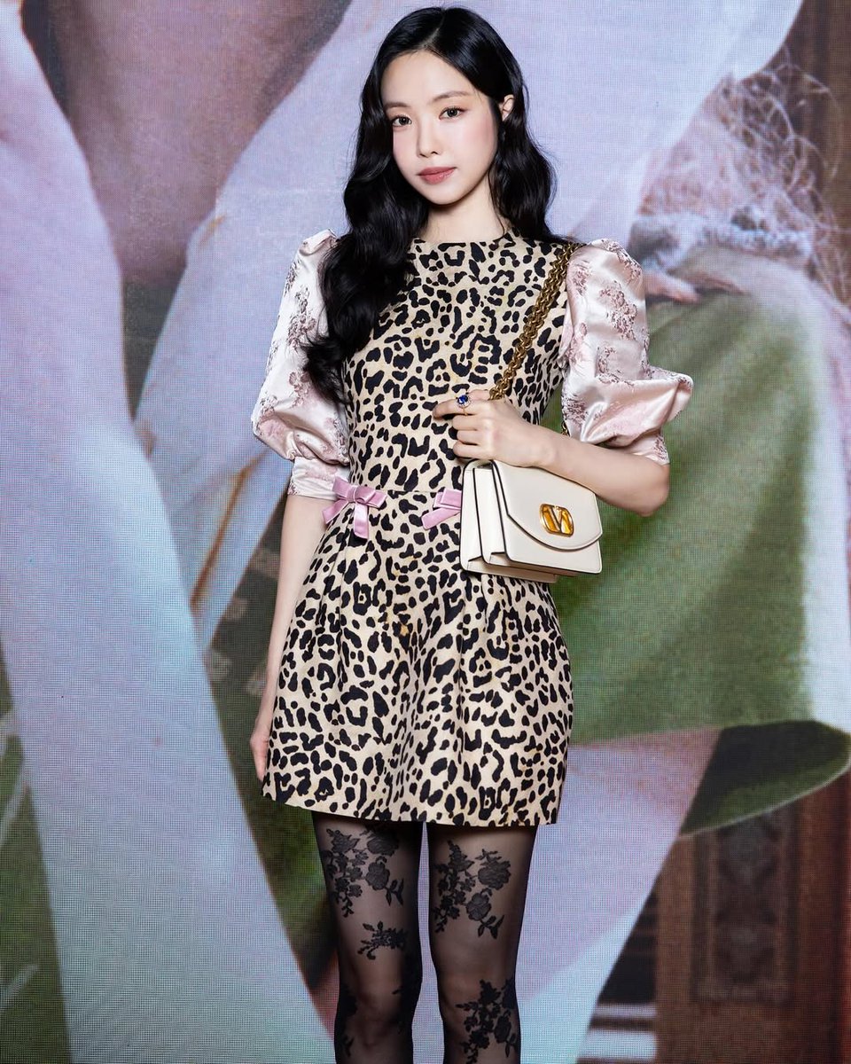 Naeun tweet media