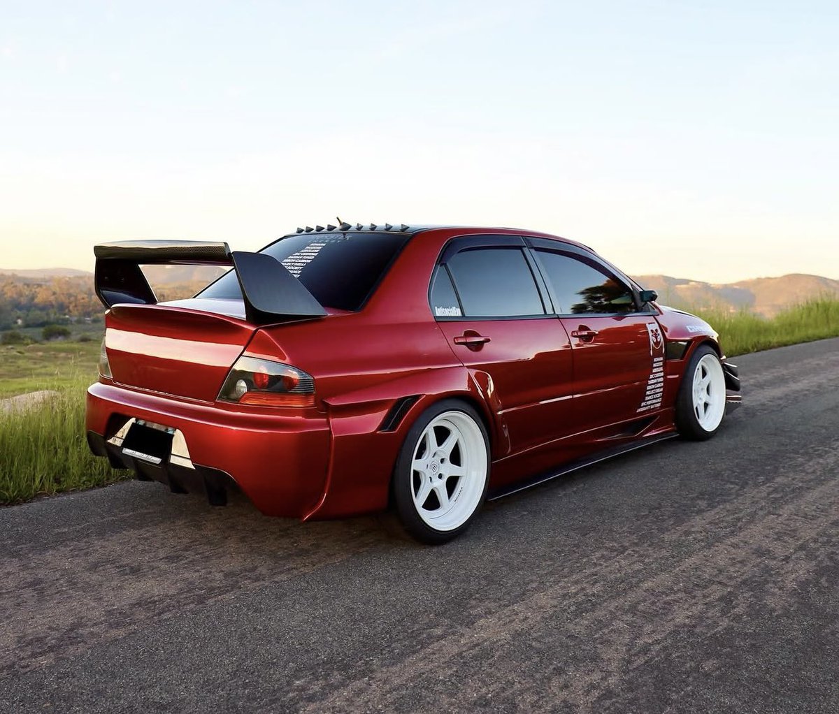 MitsuMafia tweet media