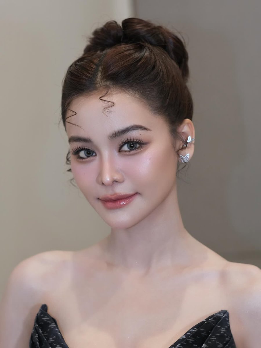 engfadom's tweet photo. เครื่องหน้า ผม ชุด สวยมากกกกก 🥹🤏🏻

©️ ig : topfee_make_up

EF SPECIAL SHOW 9ENT
#NineEntAwards2026xENGFA
#อิงฟ้ามหาชน #EngfaWaraha @EWaraha https://t.co/q3E8fCk9Rm