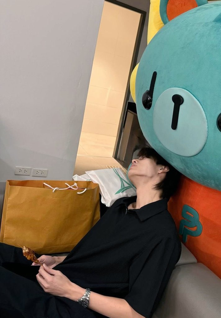 ก๊อปปี้วีนัส tweet media