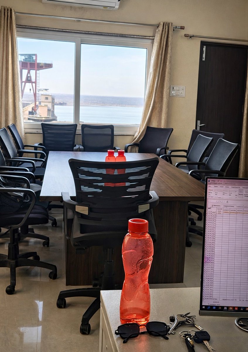 देवार्ष 🍁 tweet media