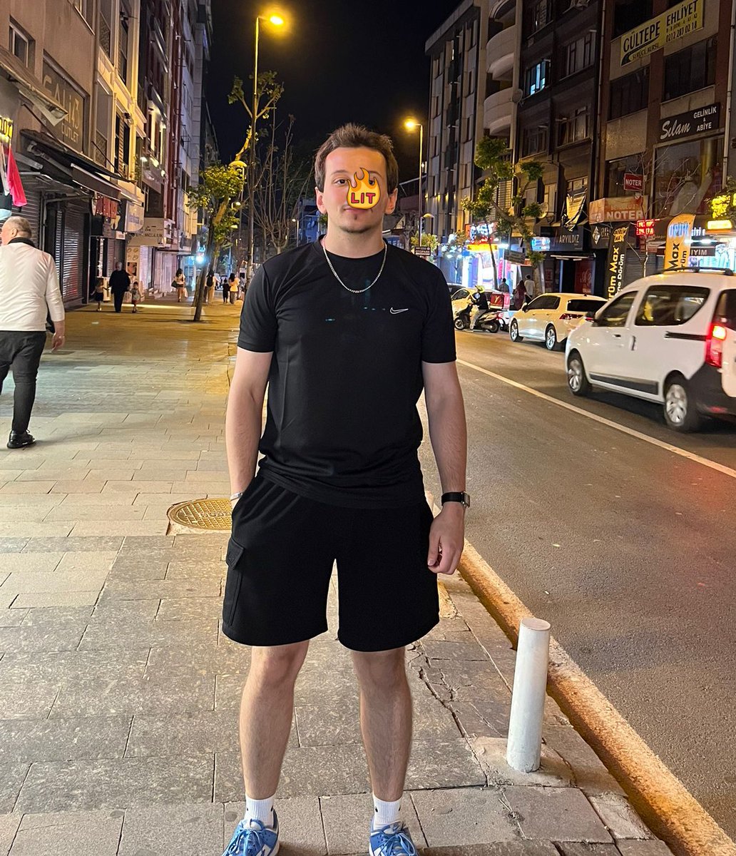 Ozumraniyeli's tweet photo. +Bi sıkıntı çıkarsa sakın adımı verme kardeşim beni kimse tanımaz https://t.co/fYxJPkTju1